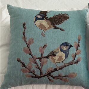 Embroidered Bird Design Pillow - Blue